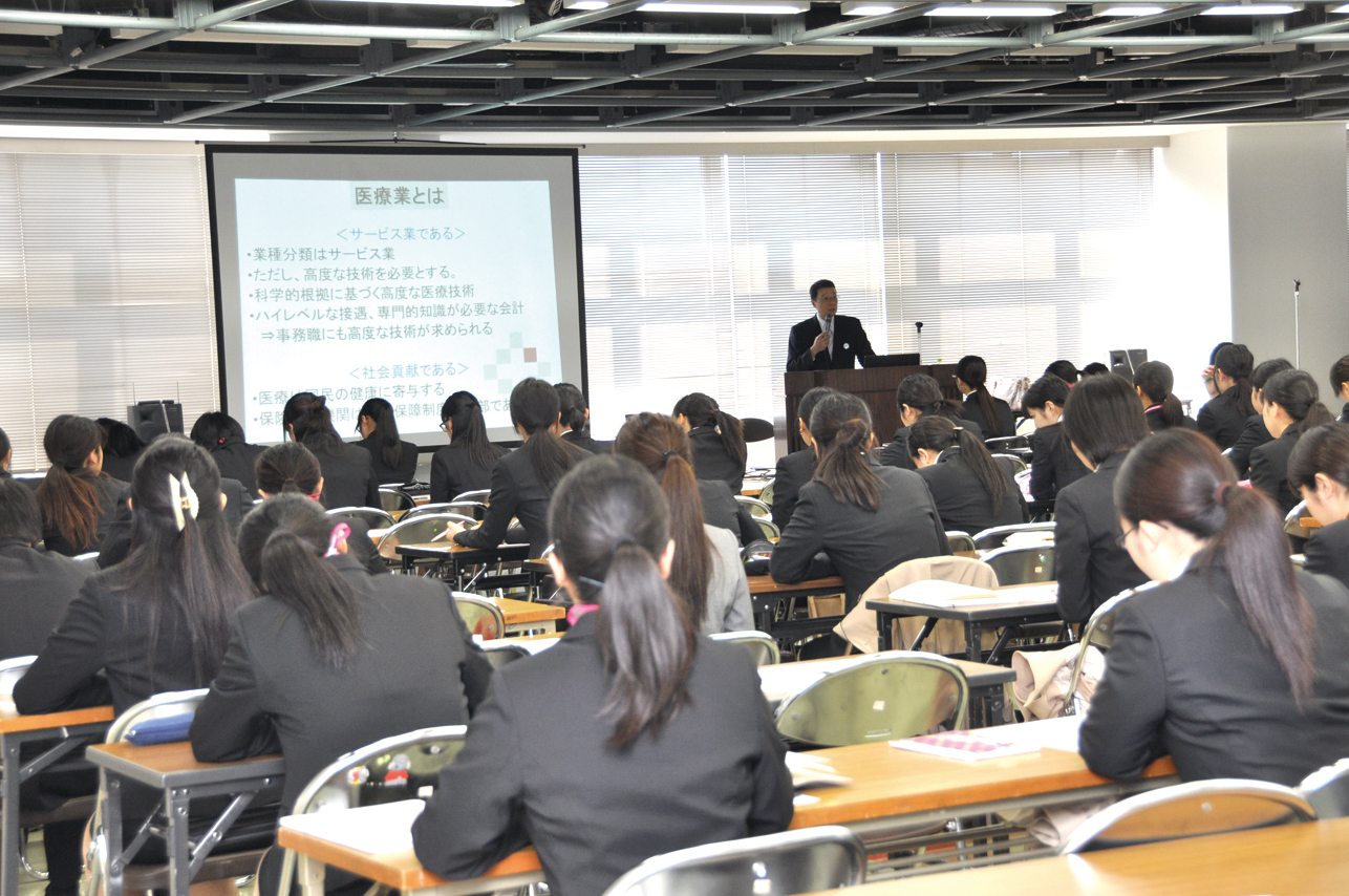 本校主催の病院・企業説明会が多数